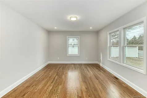 479 Woodbury Road Plainview NY 11803