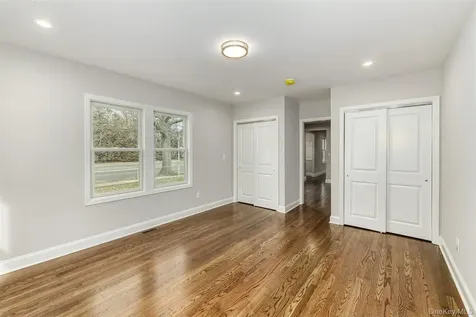 479 Woodbury Road Plainview NY 11803