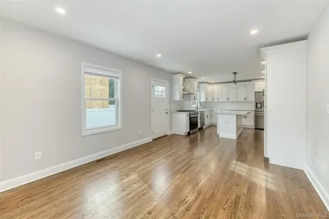 479 Woodbury Road Plainview NY 11803