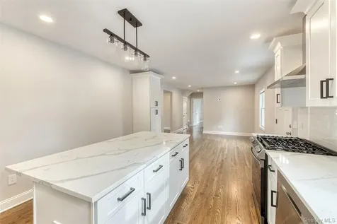 479 Woodbury Road Plainview NY 11803