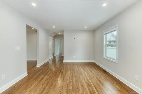 479 Woodbury Road Plainview NY 11803