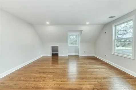 479 Woodbury Road Plainview NY 11803