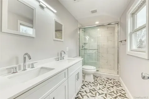 479 Woodbury Road Plainview NY 11803
