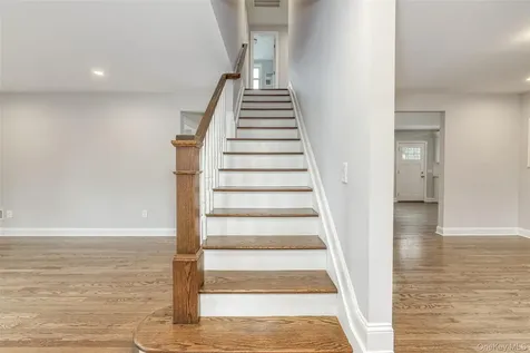 479 Woodbury Road Plainview NY 11803