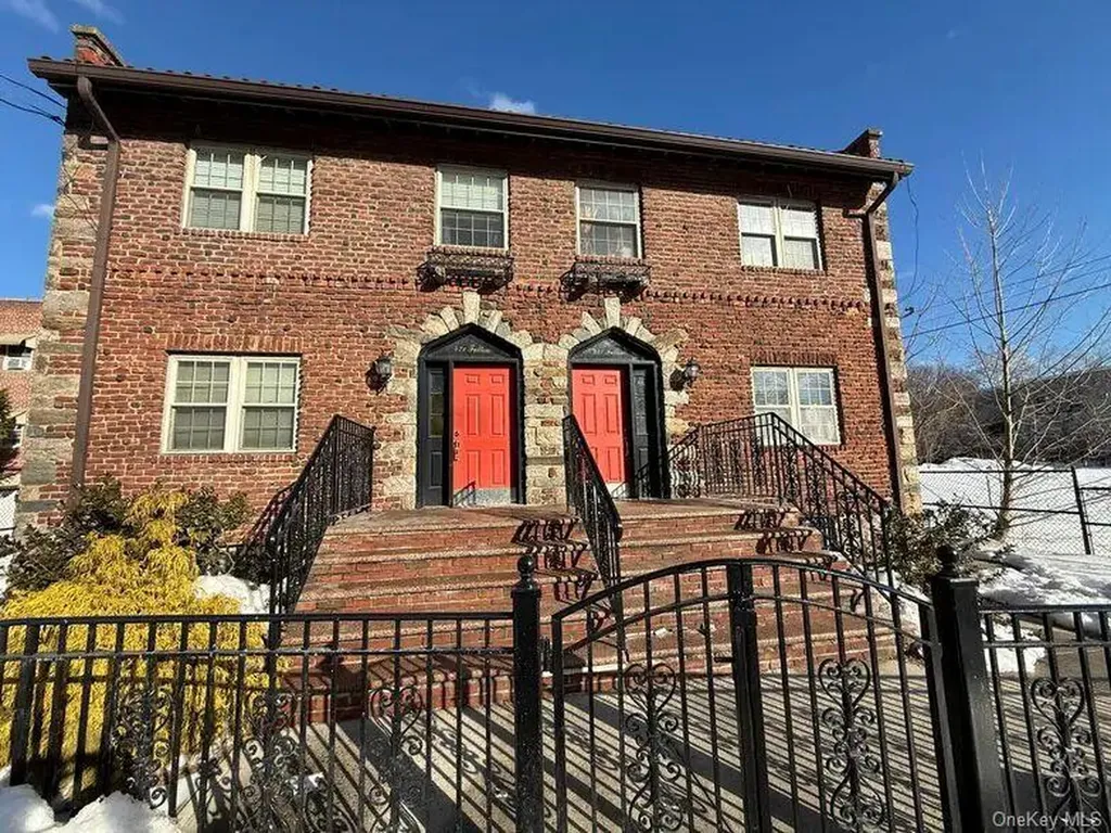 421-423 S Fulton Mount Vernon NY 10553