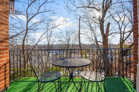 55 Fieldstone Drive Hartsdale NY 10530