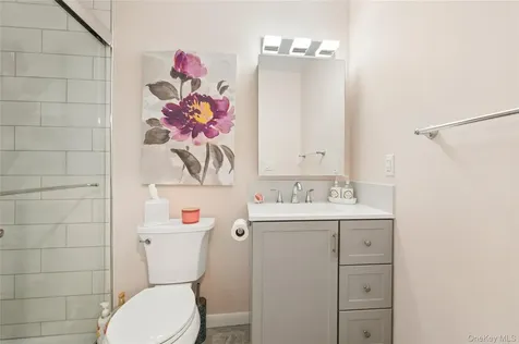 408 Cambridge Court Glen Cove NY 11542