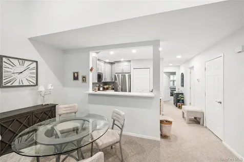 408 Cambridge Court Glen Cove NY 11542