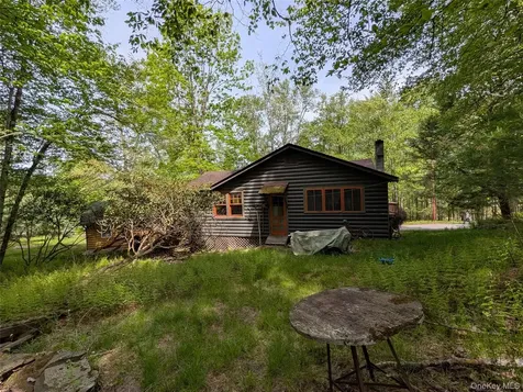 628 Lake Shore Drive Smallwood NY 12778
