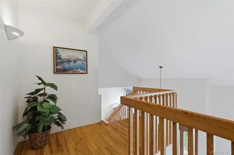 1 Fairview Court Carmel NY 10512