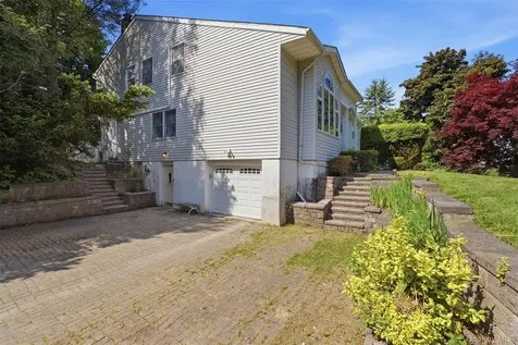 1 Fairview Court Carmel NY 10512