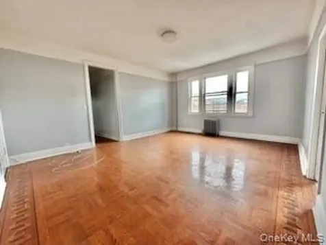 365 E 197th Street Bronx NY 10458
