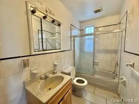 365 E 197th Street Bronx NY 10458
