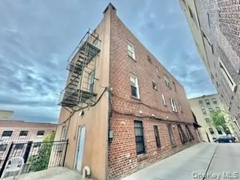 365 E 197th Street Bronx NY 10458
