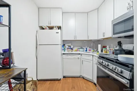 10 Cottage White Plains NY 10601