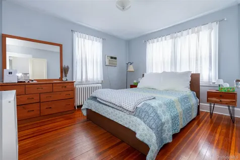 35 Rokeby Place Staten Island NY 10310