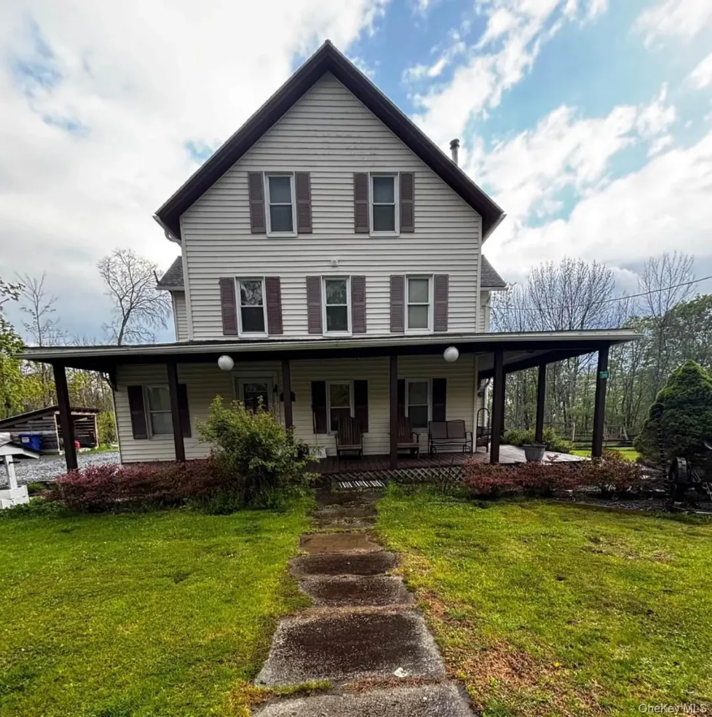 398 N Lake Drive Haines Falls NY 12436
