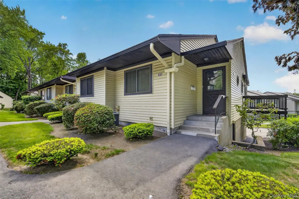 131 Columbia Court Yorktown Heights NY 10598