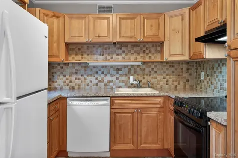 131 Columbia Court Yorktown Heights NY 10598