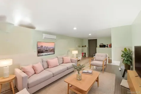 135 Beechwood Avenue Mount Vernon NY 10553