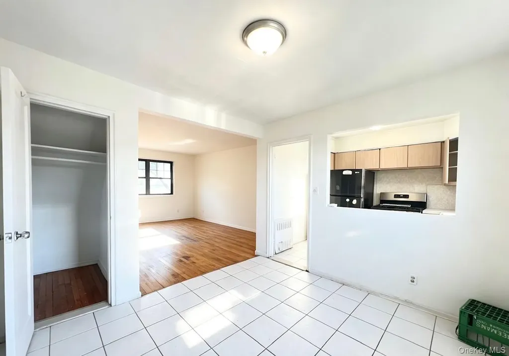 6722 136th Street Flushing NY 11367