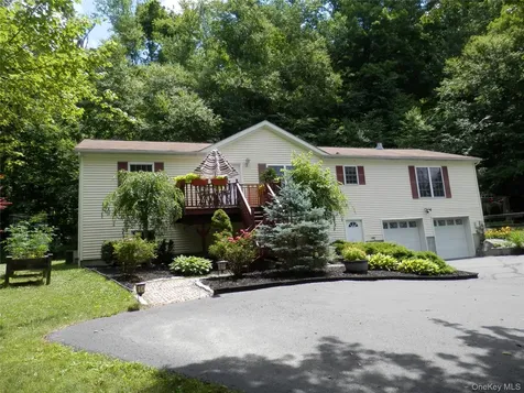590 Farm To Market Road Brewster NY 10509