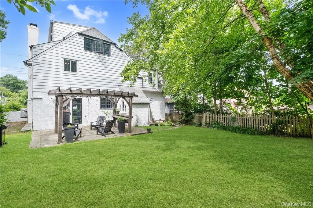 105 Longview Avenue White Plains NY 10605