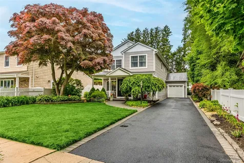 5 Bennett Avenue Huntington Station NY 11746