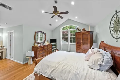 5 Bennett Avenue Huntington Station NY 11746