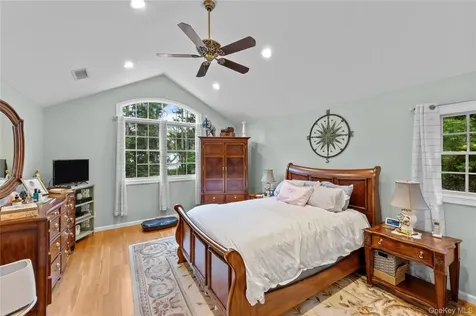5 Bennett Avenue Huntington Station NY 11746