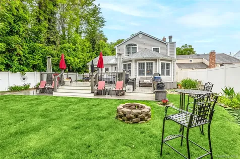 5 Bennett Avenue Huntington Station NY 11746