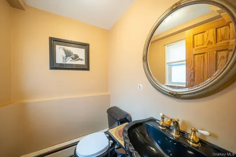 15 Jackie Drive Westbury NY 11590