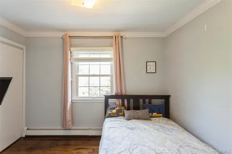 6 Newkirk Avenue East Rockaway NY 11518