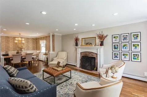 6 Newkirk Avenue East Rockaway NY 11518