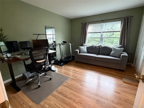 9 Edinburgh Drive Peekskill NY 10566