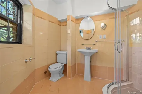 1440 Boston Post Road Larchmont NY 10538