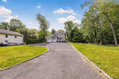 1 Kewanee Road New Rochelle NY 10804