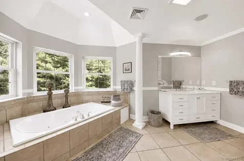 9 Tyler Court Mahopac NY 10541