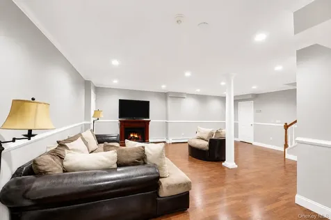 9 Tyler Court Mahopac NY 10541
