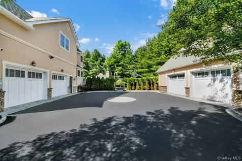 9 Tyler Court Mahopac NY 10541