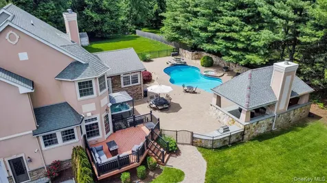 9 Tyler Court Mahopac NY 10541
