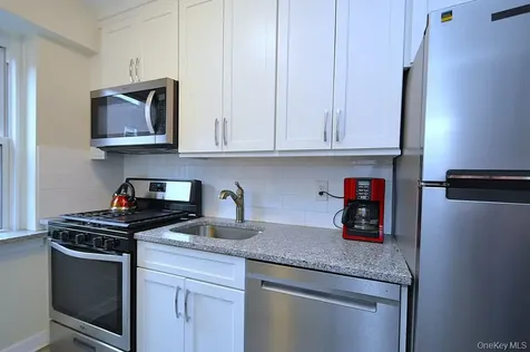 235 Garth Road Scarsdale NY 10583