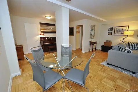 235 Garth Road Scarsdale NY 10583