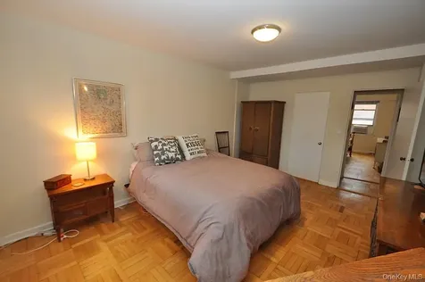 235 Garth Road Scarsdale NY 10583