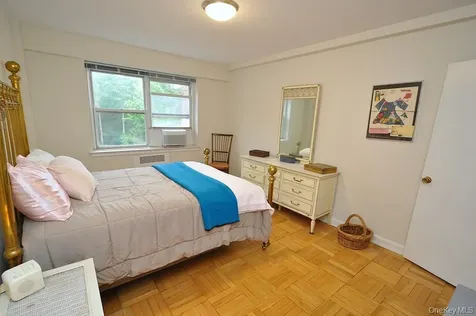235 Garth Road Scarsdale NY 10583