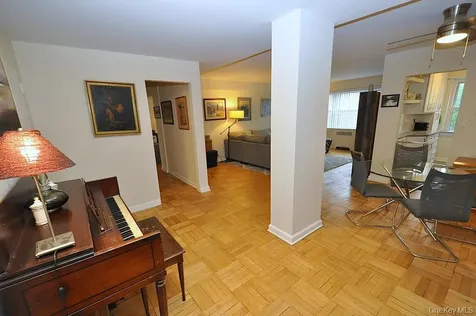 235 Garth Road Scarsdale NY 10583