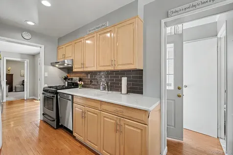 83 Whitman Road Yonkers NY 10710