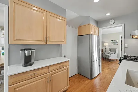 83 Whitman Road Yonkers NY 10710