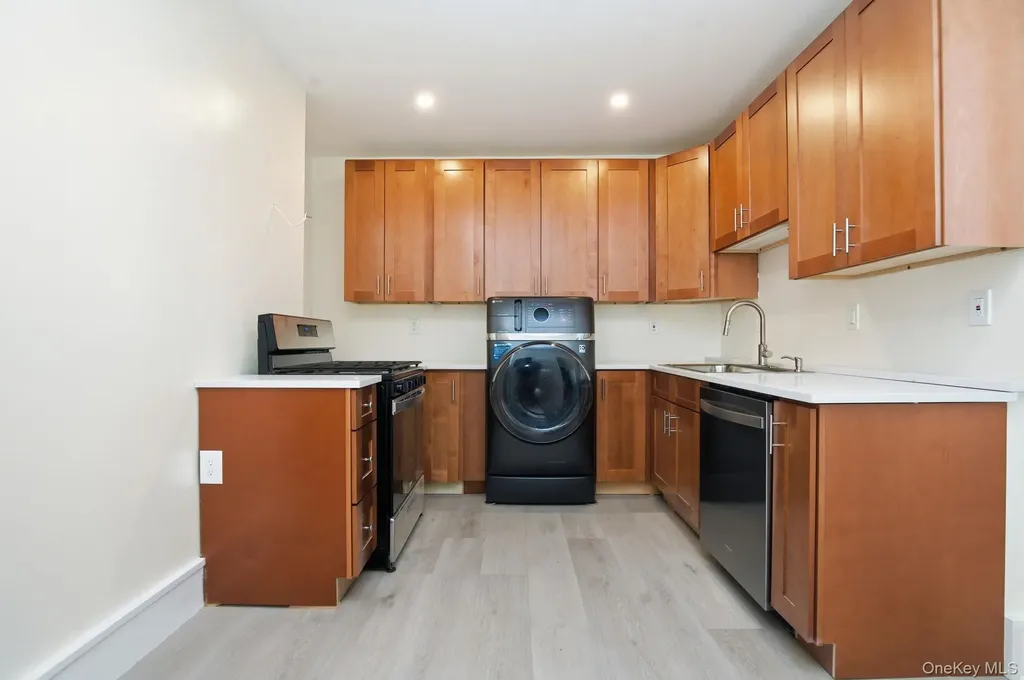52 Nelson Ave 52 Nelson Harrison NY 10528