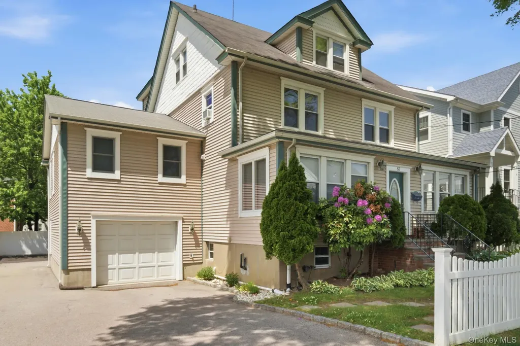 52 Nelson Ave 52 Nelson Harrison NY 10528